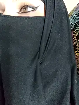 evelyn  salah online show from 05/27/26, 01:57