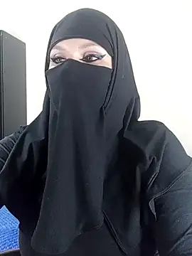 evelyn  salah online show from 07/18/26, 02:38