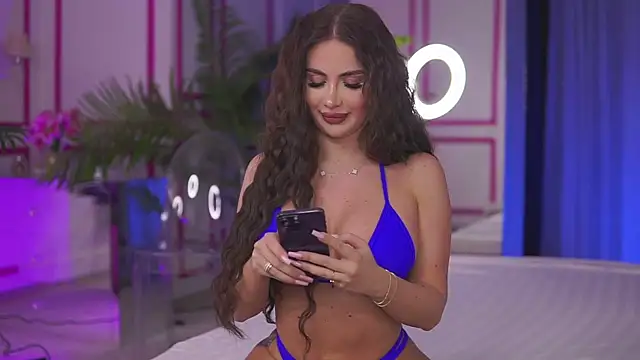 AshleySinn online show from 12/09/24, 06:57