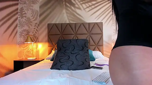 Snapshot of Scarleett_22 chatting on 11/11/25, 08:09 Scarleett 22 online show from 11/11/25, 08:09