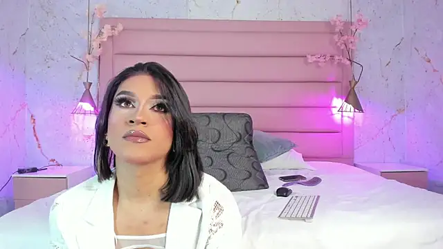 Snapshot of Scarleett_22 chatting on 12/01/25, 07:52 Scarleett 22 online show from 12/01/25, 07:52