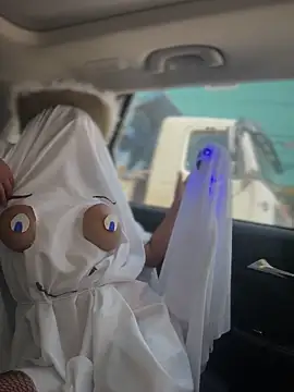 Snapshot of sexi_noemi chatting on 10/31/25, 02:07 sexi noemi online show from 10/31/25, 02:07