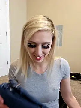 Snapshot of AmethystFoxx chatting on 02/02/26, 09:35 AmethystFoxx online show from 02/02/26, 09:35