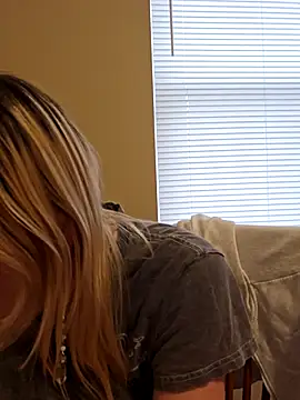 Snapshot of AmethystFoxx chatting on 06/11/26, 12:54 AmethystFoxx online show from 06/11/26, 12:54