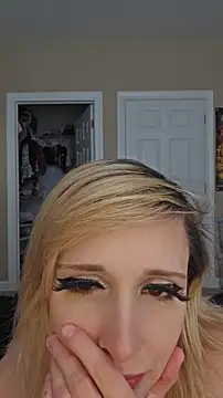 AmethystFoxx online show from 07/27/26, 03:41