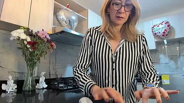 ashleymilf 1 online show from 02/20/25, 06:24