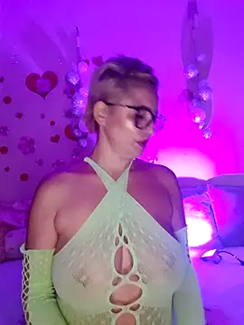 BellaBellaHot online show from 09/26/25, 03:38