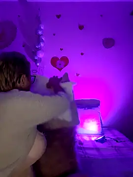 BellaBellaHot online show from 10/11/25, 09:24