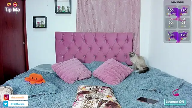 Snapshot of sharon_hill chatting on 10/03/25, 02:19 sharon hill online show from 10/03/25, 02:19