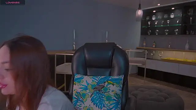 NaomiSainz online show from 10/09/25, 12:47