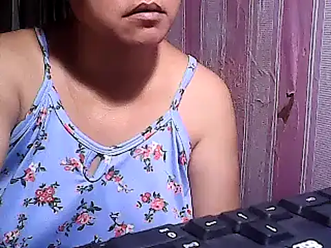 sweetsosie18 online show from 03/14/25, 05:24