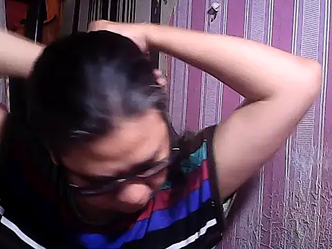 Snapshot of sweetsosie18 chatting on 09/20/25, 10:49 sweetsosie18 online show from 09/20/25, 10:49