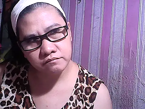 Snapshot of sweetsosie18 chatting on 09/28/25, 06:41 sweetsosie18 online show from 09/28/25, 06:41