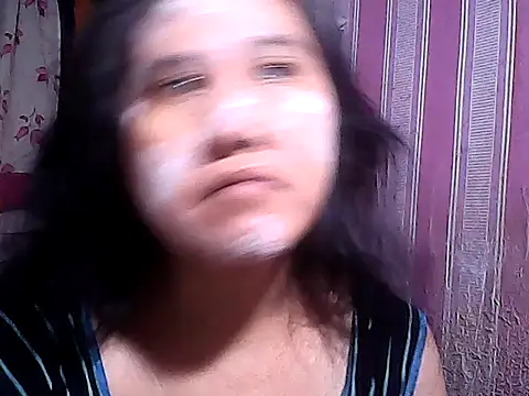 Snapshot of sweetsosie18 chatting on 10/16/25, 10:49 sweetsosie18 online show from 10/16/25, 10:49