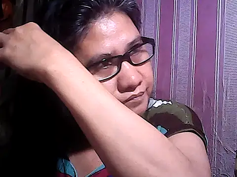 Snapshot of sweetsosie18 chatting on 10/20/25, 03:29 sweetsosie18 online show from 10/20/25, 03:29