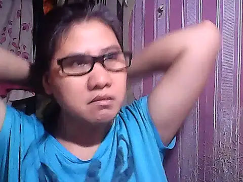 Snapshot of sweetsosie18 chatting on 10/23/25, 11:09 sweetsosie18 online show from 10/23/25, 11:09