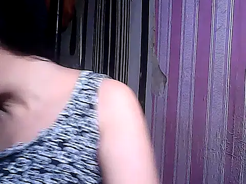 Snapshot of sweetsosie18 chatting on 11/03/25, 08:10 sweetsosie18 online show from 11/03/25, 08:10