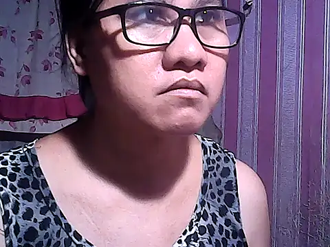 Snapshot of sweetsosie18 chatting on 11/07/25, 05:57 sweetsosie18 online show from 11/07/25, 05:57