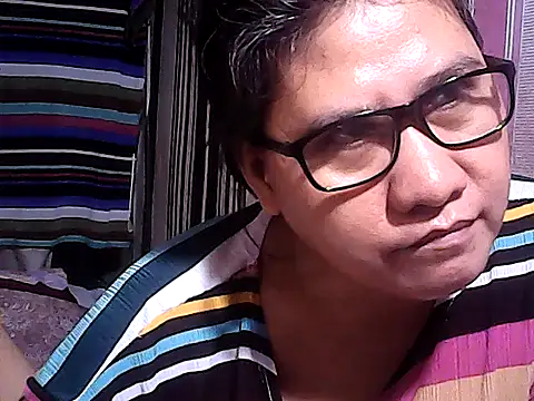 Snapshot of sweetsosie18 chatting on 11/28/25, 06:49 sweetsosie18 online show from 11/28/25, 06:49