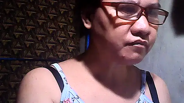 sweetsosie18 online show from 04/11/26, 08:02