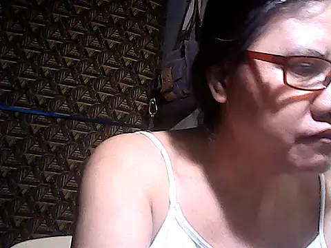 sweetsosie18 online show from 05/06/26, 05:29