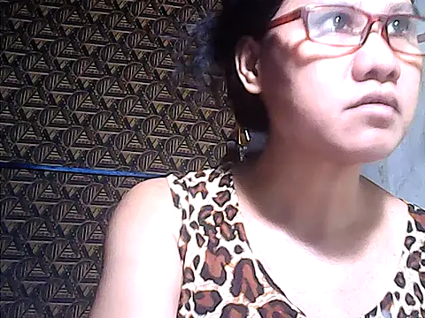 sweetsosie18 online show from 06/11/26, 01:49