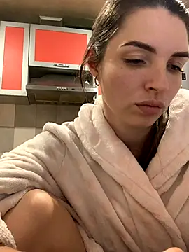 SeducingYoghourt online show from 11/30/25, 02:21