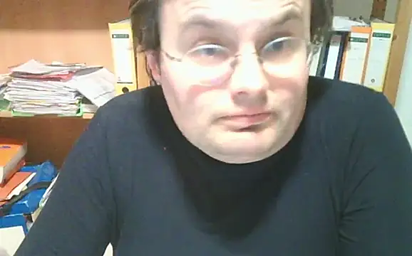 makau1 online show from 02/12/25, 06:19