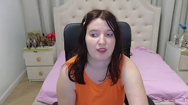 Snapshot of AmazingTori chatting on 10/04/25, 12:58 AmazingTori online show from 10/04/25, 12:58