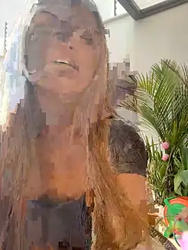 Snapshot of ROSE__15 chatting on 10/08/25, 08:06 ROSE  15 online show from 10/08/25, 08:06