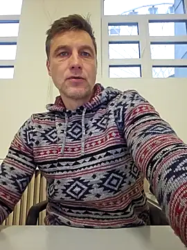 sparrow4791 online show from 12/05/24, 12:44