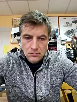 sparrow4791 online show from 12/23/24, 12:08