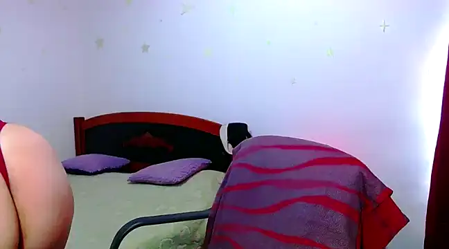 luchiana hott21 online show from 02/08/25, 03:21