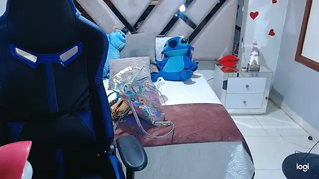 Snapshot of lady_Ary_xx chatting on 01/24/25, 08:22 lady Ary xx online show from 01/24/25, 08:22