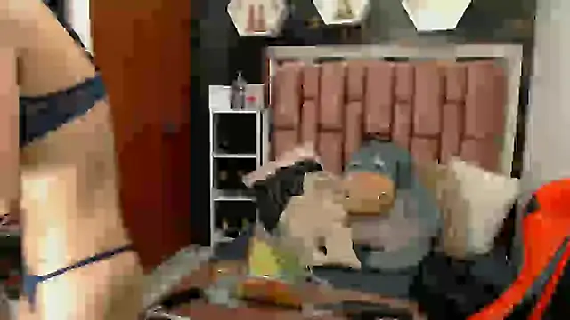 Snapshot of lady_Ary_xx chatting on 02/24/25, 10:47 lady Ary xx online show from 02/24/25, 10:47