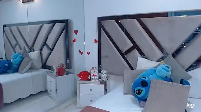 Snapshot of lady_Ary_xx chatting on 02/27/25, 01:27 lady Ary xx online show from 02/27/25, 01:27