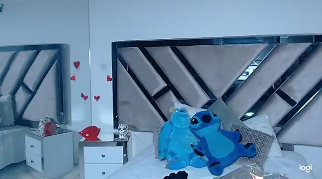 Snapshot of lady_Ary_xx chatting on 02/27/25, 11:04 lady Ary xx online show from 02/27/25, 11:04