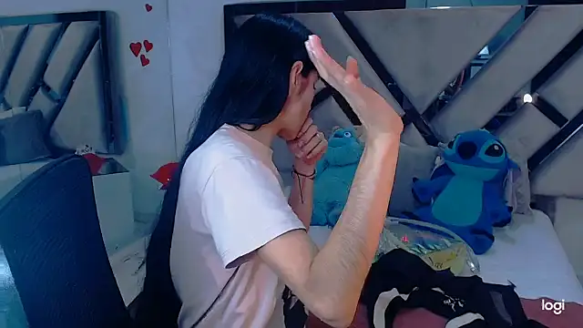 Snapshot of lady_Ary_xx chatting on 03/05/25, 08:21 lady Ary xx online show from 03/05/25, 08:21