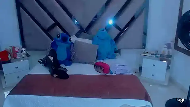 Snapshot of lady_Ary_xx chatting on 03/18/25, 09:43 lady Ary xx online show from 03/18/25, 09:43