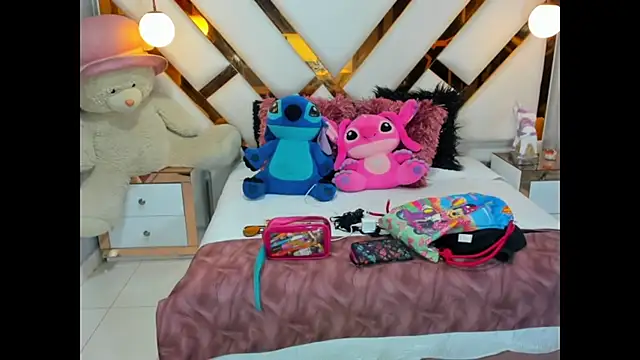 Snapshot of lady_Ary_xx chatting on 09/13/25, 08:52 lady Ary xx online show from 09/13/25, 08:52