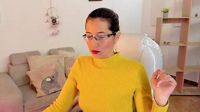 Snapshot of Antonnella_3 chatting on 03/06/25, 12:30 Antonnella 3 online show from 03/06/25, 12:30