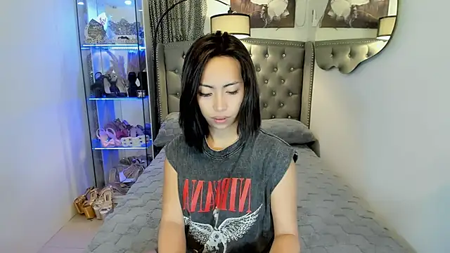 reighnempress online show from 10/09/25, 02:20