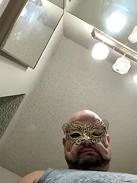 Mark691984 online show from 12/05/24, 05:26