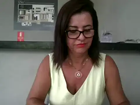 Linda1975 online show from 02/05/25, 07:53