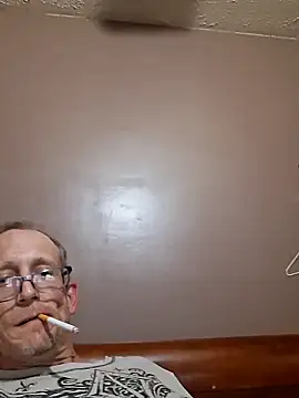 Snapshot of Wyley@xh chatting on 10/15/25, 06:46 Wyleyxh online show from 10/15/25, 06:46