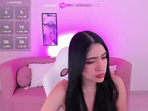 tatiana prada online show from 10/08/25, 05:38