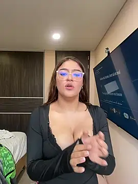 Snapshot of Juliana_News chatting on 12/15/24, 10:15 Juliana News online show from 12/15/24, 10:15