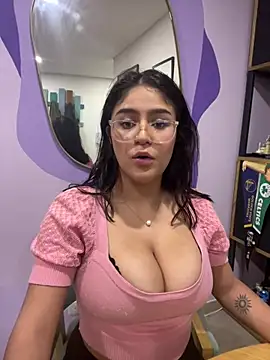 Snapshot of Juliana_News chatting on 03/06/25, 01:05 Juliana News online show from 03/06/25, 01:05