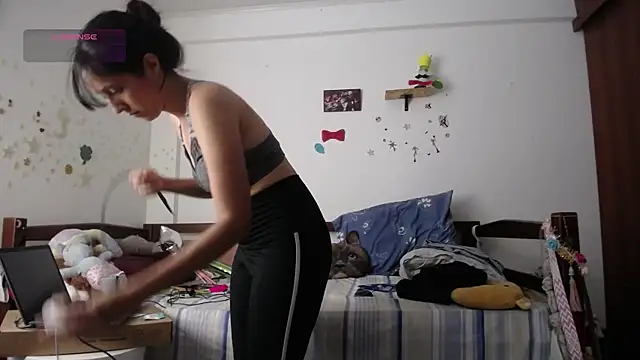 Snapshot of Moon_lunita chatting on 09/16/25, 03:35 Moon lunita online show from 09/16/25, 03:35