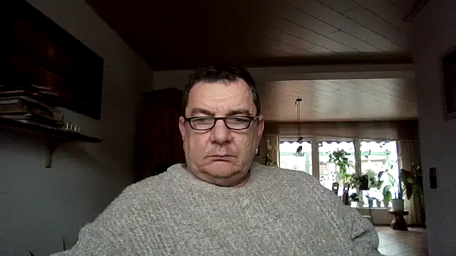 Snapshot of Nobbie444 chatting on 02/12/26, 10:32 Nobbie444 online show from 02/12/26, 10:32